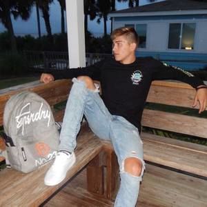 Meet your Posher, Jamie